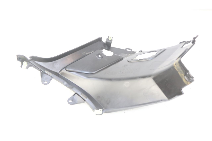 photo de RIGHT SIDE SEAT COVER PEUGEOT KISBEE 4T 50 (2018 - 2022) - Component detail