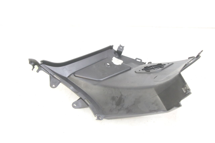 photo de RIGHT SIDE UNDER SEAT COVER PEUGEOT KISBEE 4T 50 (2010 - 2017) - Component detail