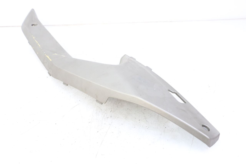 photo de RIGHT UNDERSEAT PANEL KYMCO XCITING 500 (2007 - 2010) - Checked used part