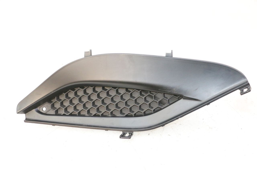 photo de RIGHT UNDERSEAT PANEL PIAGGIO MP3 HPE 310 (2024 - 2025) - Main view