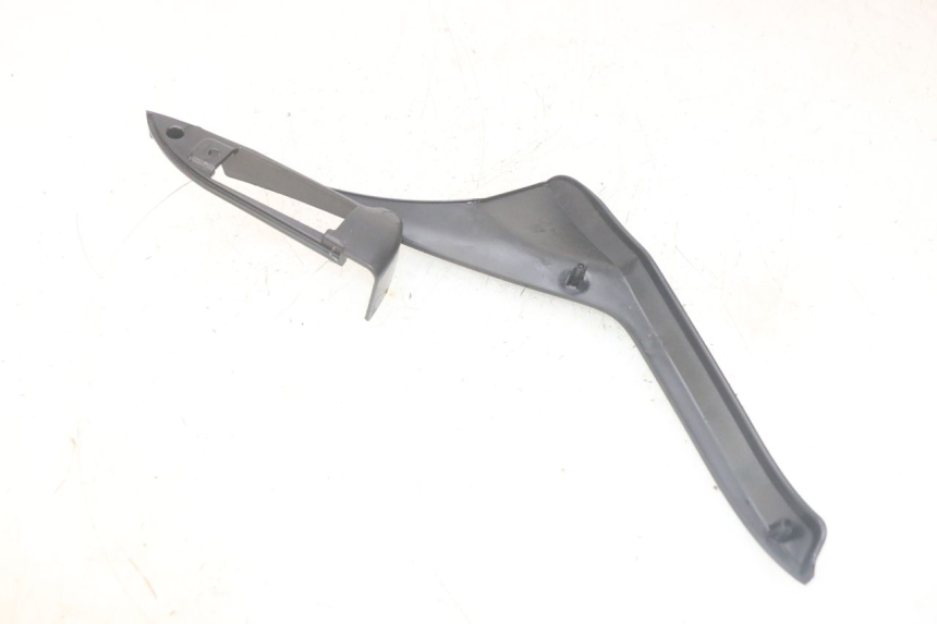 photo de RIGHT UNDERSEAT PANEL PIAGGIO MP3 HPE 300 (2019 - 2026) - Alternative perspective