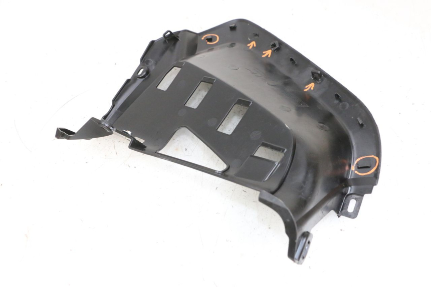 photo de RIGHT UNDERSEAT PANEL YAMAHA NEO'S CORE 1 (2022 - 2026) - Component detail