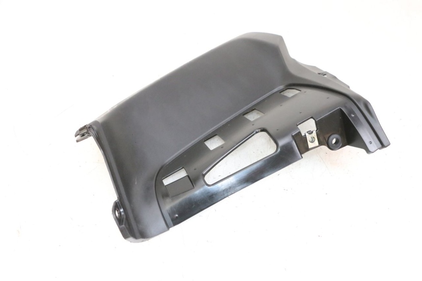 photo de RIGHT UNDERSEAT PANEL YAMAHA NEO'S CORE 1 (2022 - 2026) - Distinctive features