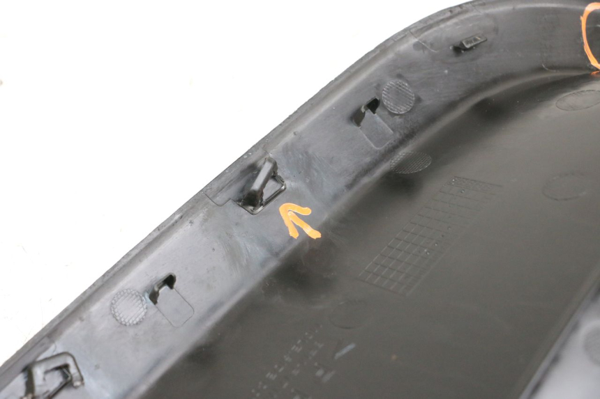 photo de RIGHT UNDERSEAT PANEL YAMAHA NEO'S CORE 1 (2022 - 2026) - Technical close-up