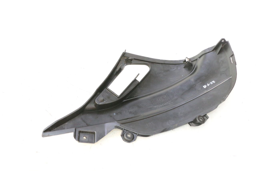 photo de RIGHT SIDE SEAT COVER PIAGGIO NEW TYPHOON 50 (2018 - 2021) - Technical close-up