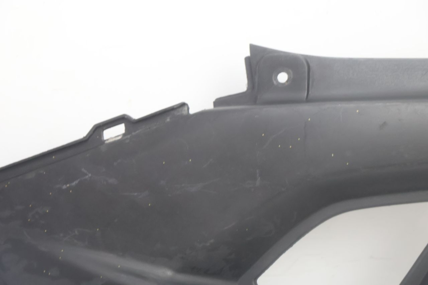 photo de RIGHT UNDERSEAT PANEL MBK NITRO 50 (2004 - 2008) - Component detail