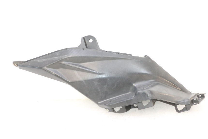 photo de RIGHT SIDE UNDER SEAT COVER SYM ORBIT III 3 4T 50 (2018 - 2021) - Main view