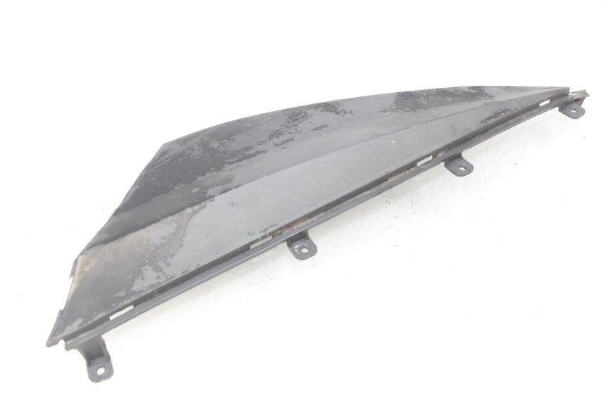 photo de RIGHT SIDE SEAT COVER KEEWAY RY6 2T 50 (2011 - 2019) - Technical close-up