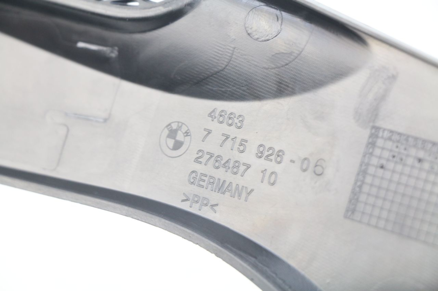 photo de RIGHT UNDERSEAT PANEL BMW S RR ABS S1000RR 1000 (2009 - 2011) - Alternative perspective