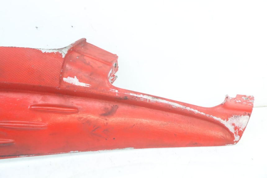 photo de RIGHT UNDERSEAT PANEL APRILIA SR CARB LC 2T 50 (2004 - 2012) - Alternative perspective