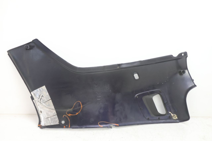 photo de RIGHT UNDERSEAT PANEL HONDA ST PAN EUROPEAN 1100 (1990 - 2002) - Product overview