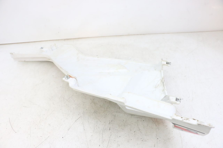 photo de RIGHT SIDE UNDER SEAT COVER HYTRACK ST 170 (2020 - 2024) - Component detail