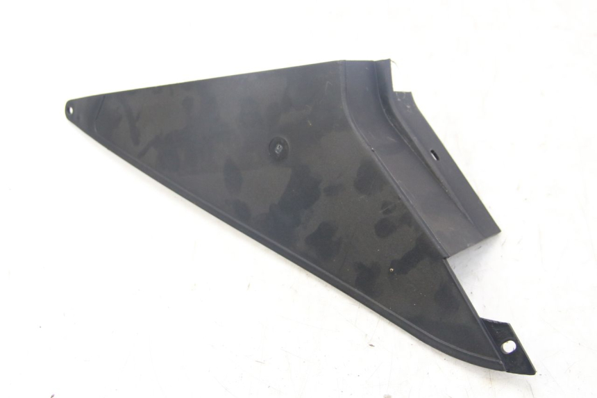 photo de RIGHT SIDE SEAT COVER JAWA STELLA BABETTA 134 50 - Component detail