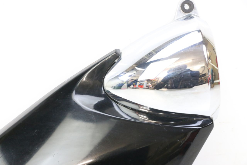 photo de RIGHT SIDE SEAT COVER SUZUKI GSF S BANDIT 600 (2000 - 2004) - Fixing points details