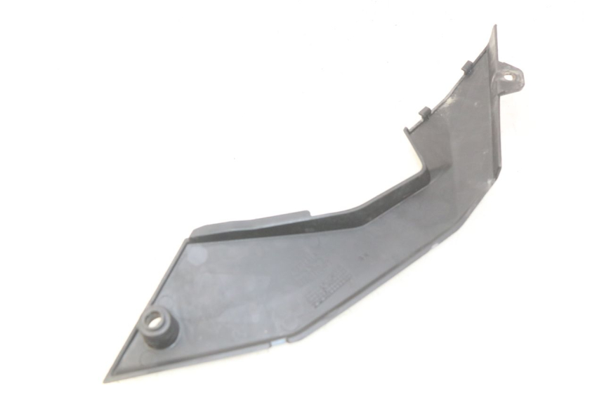 photo de RIGHT SIDE SEAT COVER APRILIA SX 50 (2011 - 2017) - Alternative perspective