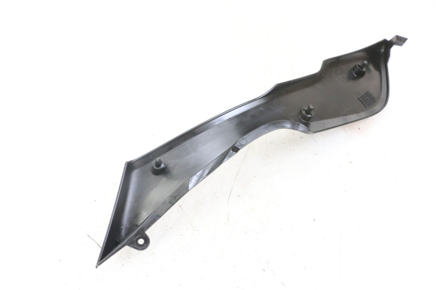 photo de RIGHT SIDE UNDER SEAT COVER KAWASAKI VERSYS ABS 650 (2015 - 2018) - Zoom on usage condition