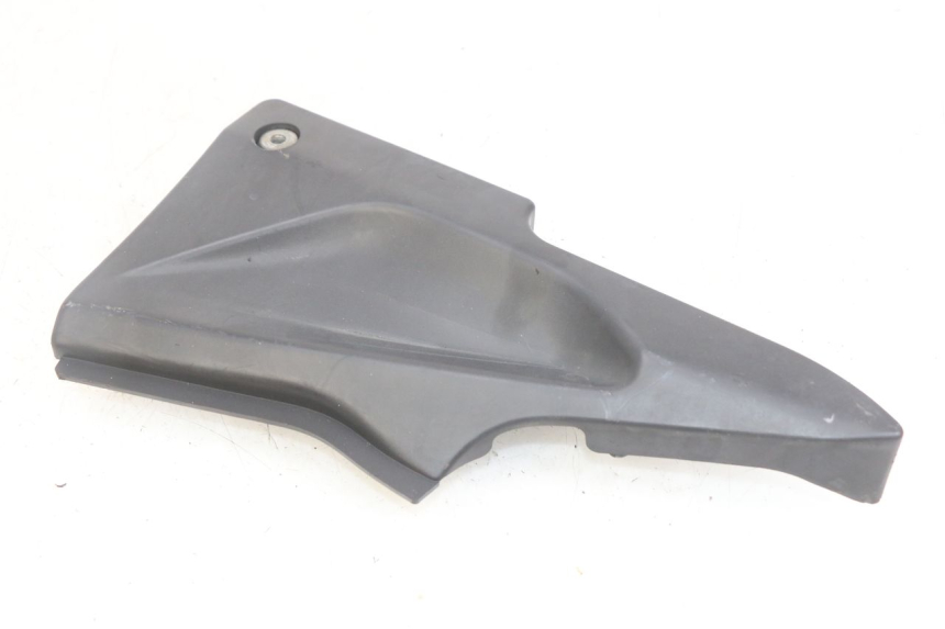 photo de RIGHT SIDE SEAT COVER DAELIM VJ ROADWIN FI 125 (2008 - 2017) - Alternative perspective