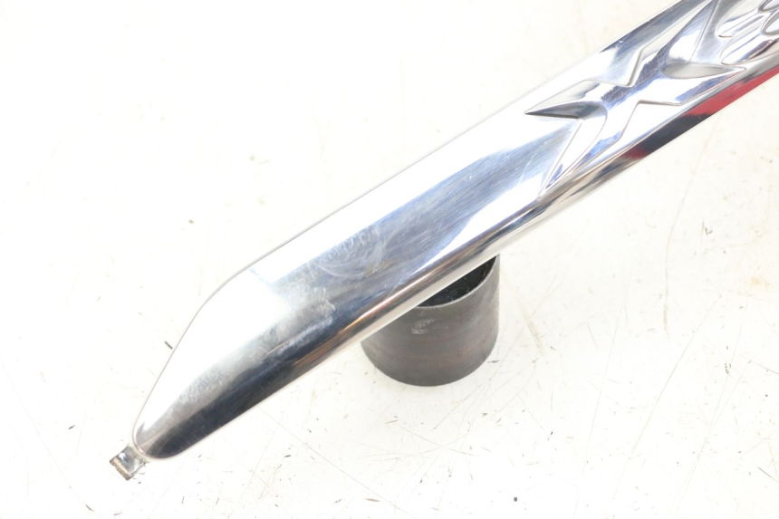 photo de RIGHT SIDE UNDER SEAT PANEL PIAGGIO X8 125 (2004 - 2007) - Zoom on usage condition