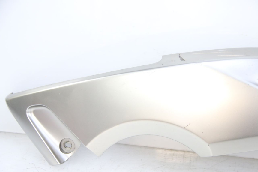 photo de RIGHT UNDERSEAT PANEL YAMAHA XP T-MAX TMAX 500 (2004 - 2007) - Checked used part