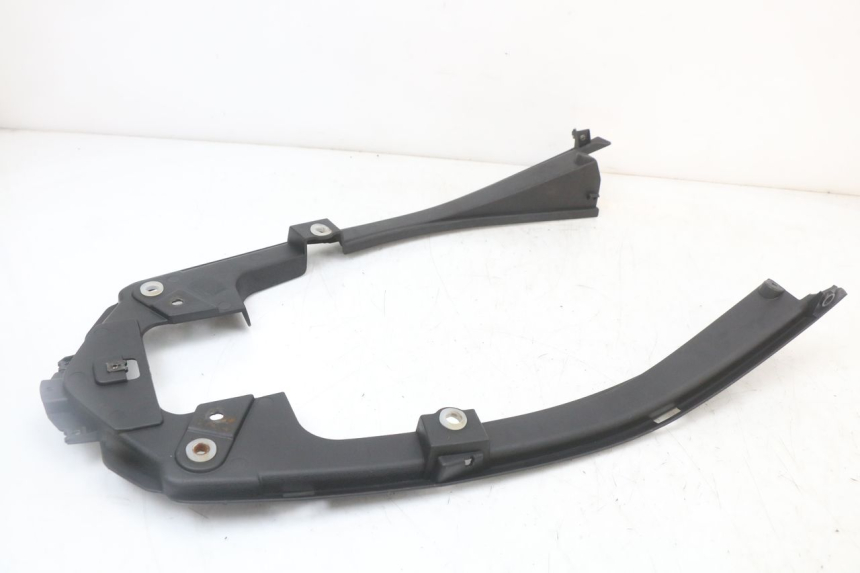 photo de UNDERSEAT PANEL LONGJIA EASY MAX 125 (2020 - 2024) - Product overview