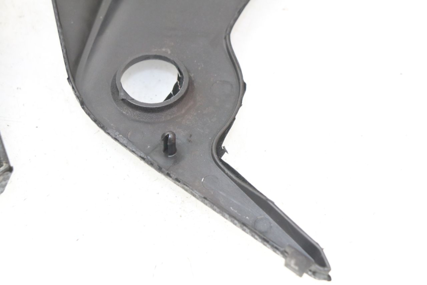 photo de UNDERSEAT PANEL KAWASAKI ER-6 ER6 N 650 (2009 - 2011) - Fixing points details