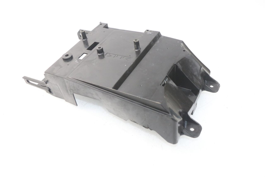 photo de UNDERSEAT PANEL YAMAHA FJR ABS 1300 (2006 - 2012) - Component detail