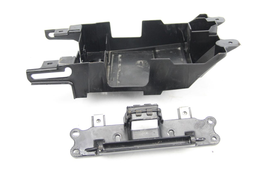 photo de UNDERSEAT PANEL YAMAHA FJR ABS 1300 (2006 - 2012) - Product overview