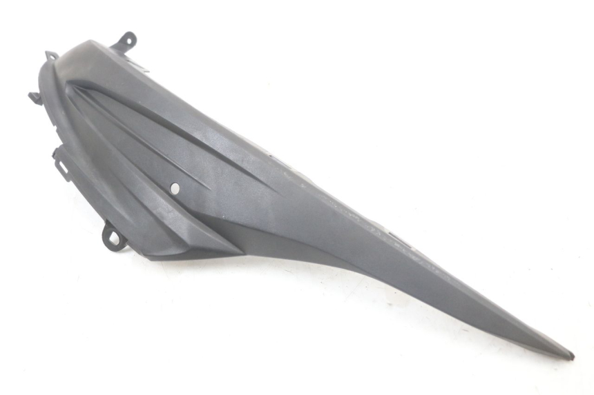 photo de LEFT UNDERSEAT PANEL SUZUKI ADDRESS 110 (2015 - 2020) - Technical close-up