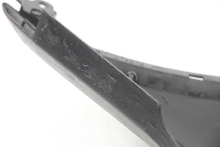 photo de LEFT UNDERSEAT PANEL YAMAHA AEROX NAKED 2T 50 (2013 - 2017) - Alternative perspective