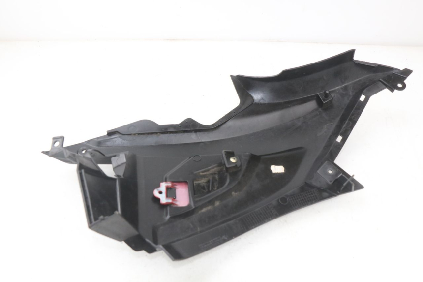 photo de LEFT UNDERSEAT PANEL YAMAHA AEROX NAKED 2T 50 (2013 - 2017) - Technical close-up