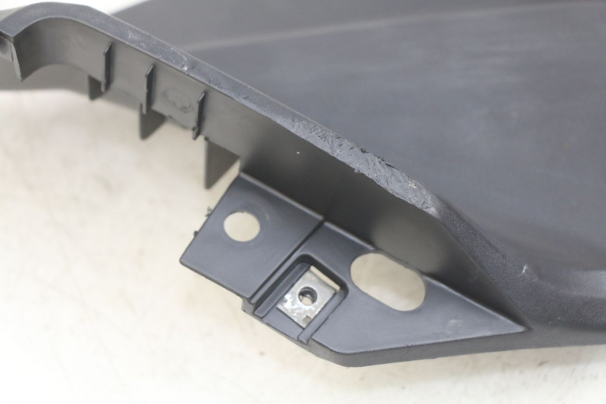 photo de LEFT UNDERSEAT COVER KYMCO AGILITY 16+ 4T 50 (2018 - 2023) - Product overview