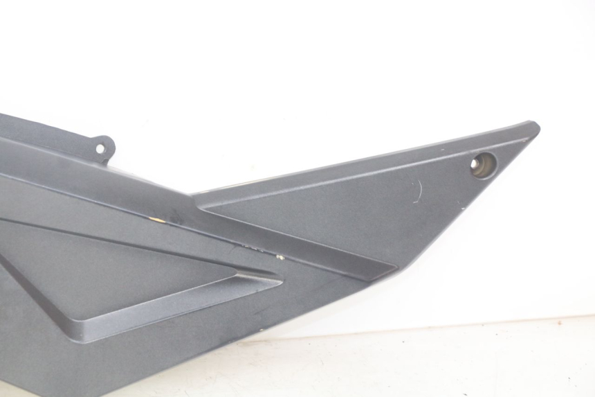 photo de LEFT UNDERSEAT COVER NECO ALEXONE 125 (2017 - 2024) - Component zoom