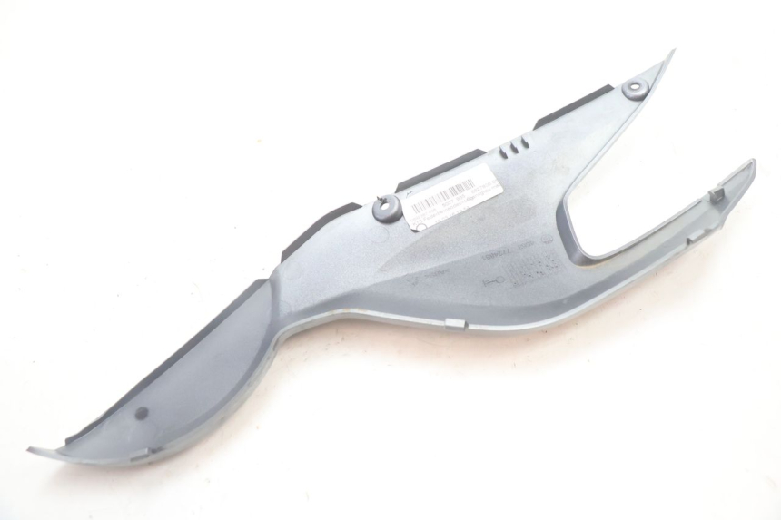 photo de LEFT UNDERSEAT PANEL BMW C SPORT 650 (2015 - 2021) - Alternative perspective