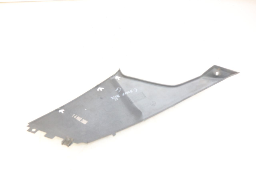 photo de LEFT UNDERSEAT COVER BMW C1 125 (2000 - 2003) - Component detail