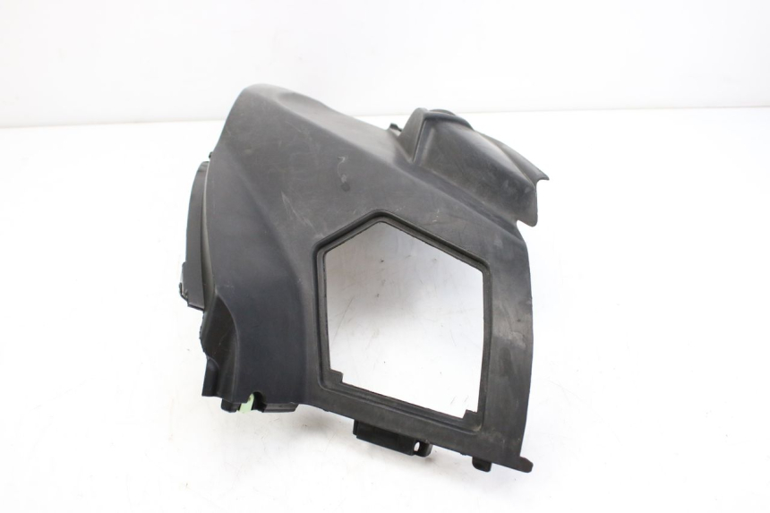 photo de LEFT UNDERSEAT COVER PEUGEOT CITYSTAR 50 (2013 - 2017) - Technical close-up