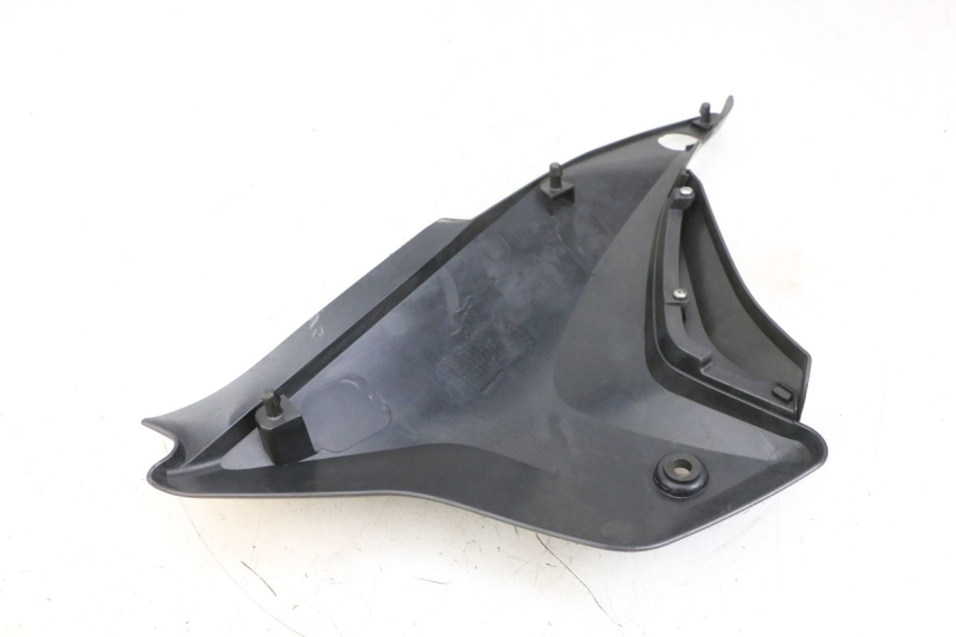 photo de LEFT UNDERSEAT PANEL KSR CODE 125 (2018 - 2020) - Alternative perspective