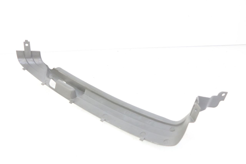 photo de LEFT UNDERSEAT COVER SUZUKI CP 80 (1985 - 1996) - Zoom on usage condition