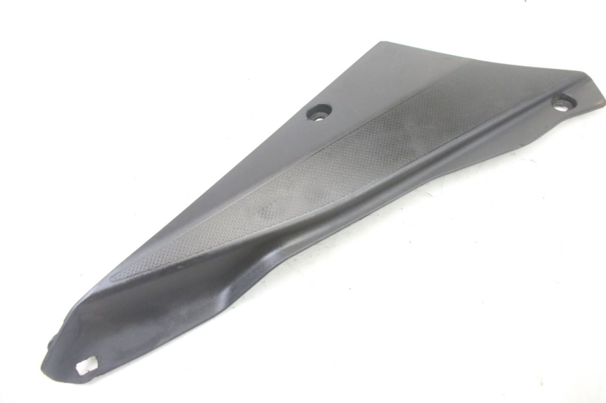 photo de LEFT UNDERSEAT PANEL DERBI SENDA SM DRD X-TREME 50 (2011 - 2017) - Component detail