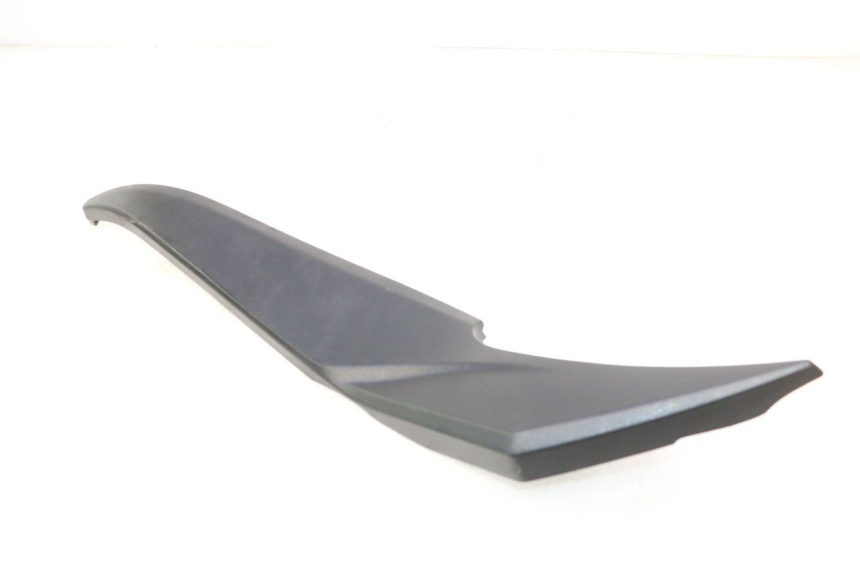 photo de LEFT UNDERSEAT PANEL KAWASAKI ER-6 ER6 N 650 (2005 - 2009) - Zoom on usage condition