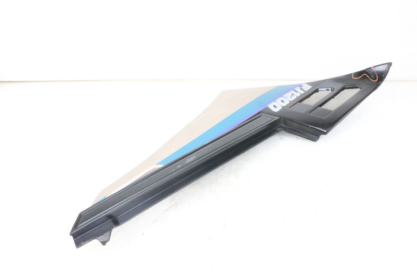 photo de LEFT UNDERSEAT COVER YAMAHA FJ 3CX 1200 (1986 - 1996) - Markings and original references