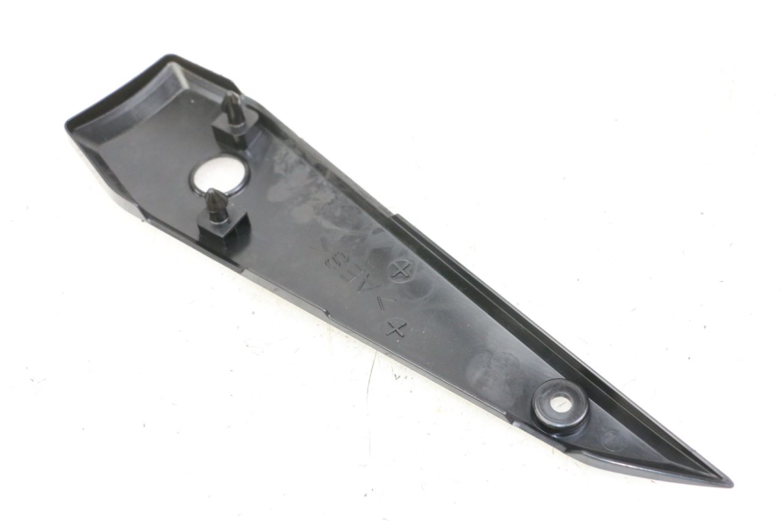 photo de LEFT UNDERSEAT PANEL YAMAHA FZ1 FAZER 1000 (2007 - 2009) - Component detail