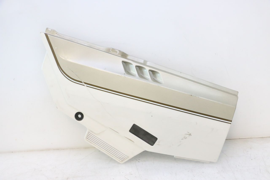 photo de LEFT UNDERSEAT PANEL KAWASAKI GPX F ZX750F 750 (1986 - 1990) - Main view