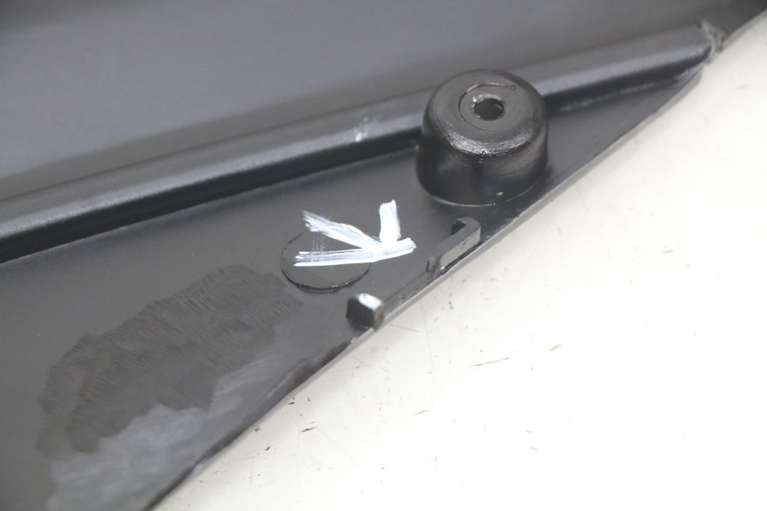 photo de LEFT UNDERSEAT COVER TNT MOTOR GRIDO 2T 50 (2010 - 2019) - Alternative perspective