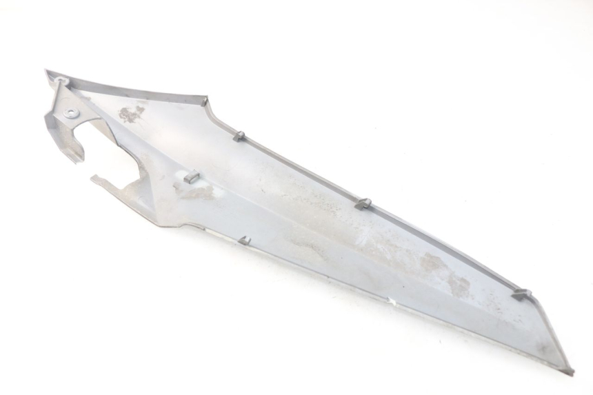 photo de LEFT UNDERSEAT PANEL SYM GTS EFI ABS 125 (2012 - 2016) - Component detail