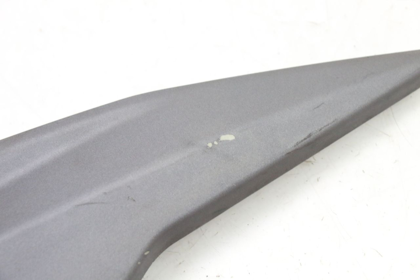 photo de LEFT UNDERSEAT COVER SYM JET 14 4T 50 (2018 - 2022) - Component detail
