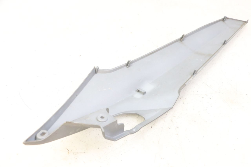 photo de LEFT UNDERSEAT PANEL SYM JOYMAX 125 (2010 - 2017) - Component detail