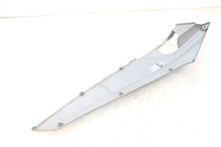 photo de LEFT UNDERSEAT PANEL SYM JOYMAX 125 (2010 - 2017) - Alternative perspective