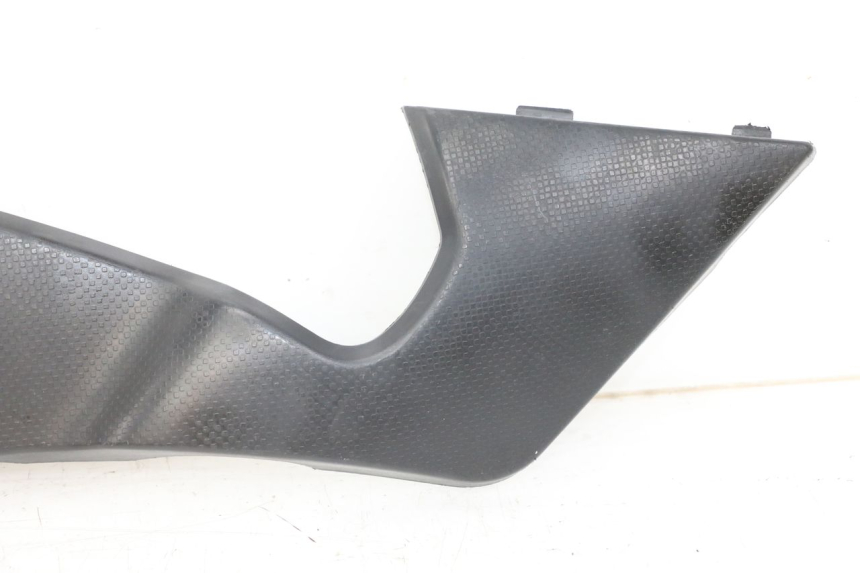 photo de LEFT UNDERSEAT PANEL KYMCO K-PW K-PIPE 50 (2012 - 2017) - Fixing points details