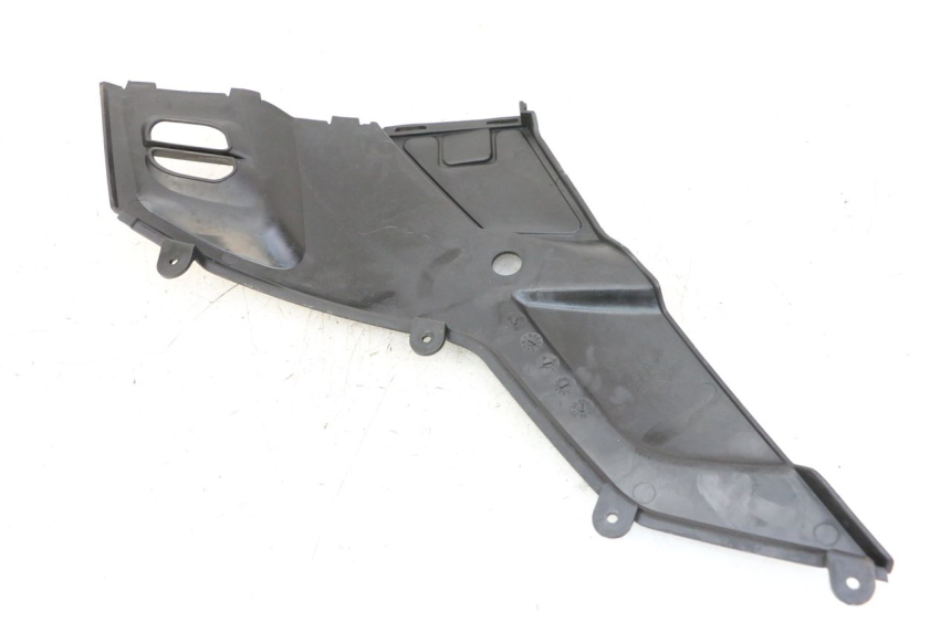 photo de LEFT UNDERSEAT PANEL KYMCO PEOPLE S 125 (2000 - 2008) - Component detail