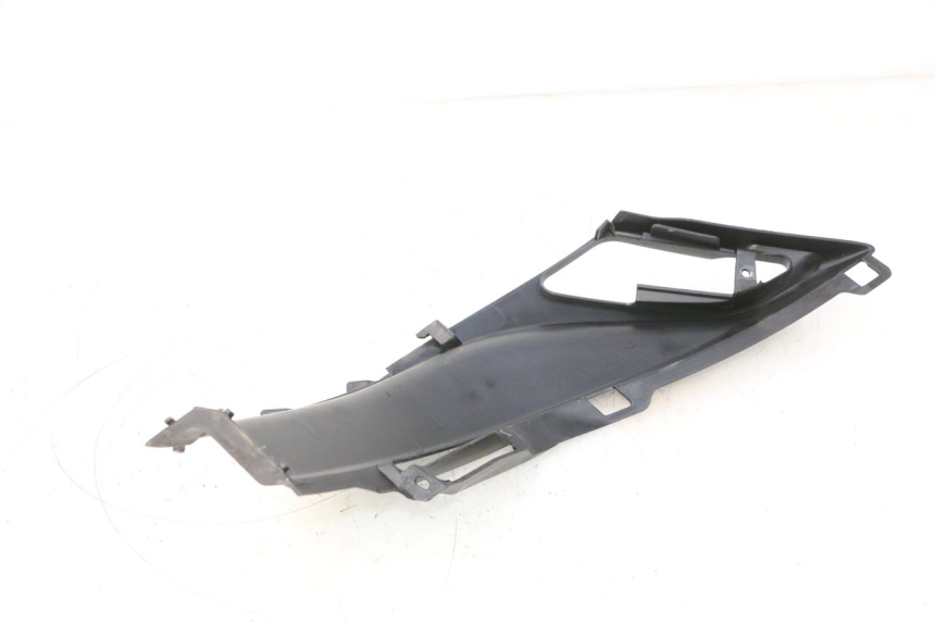photo de LEFT UNDERSEAT PANEL PIAGGIO LIBERTY IGET 4T 50 (2015 - 2020) - Alternative perspective
